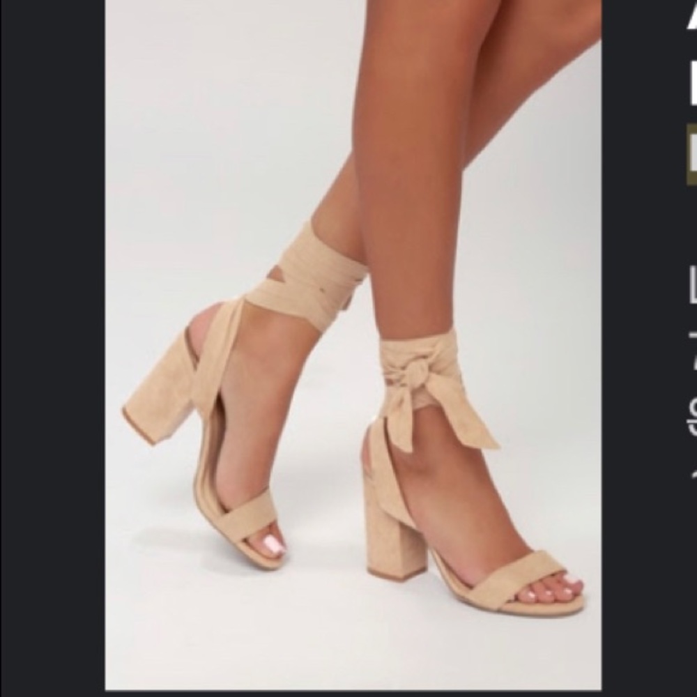 Brand new lulus wrap tie heel nude size 7.5